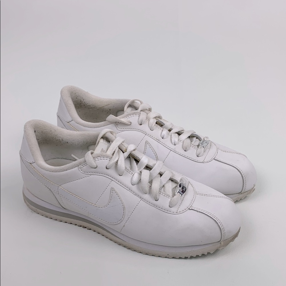 Nike Cortez Classic White Leather Sneakers Sz 9 women Lace up Retro vintage
